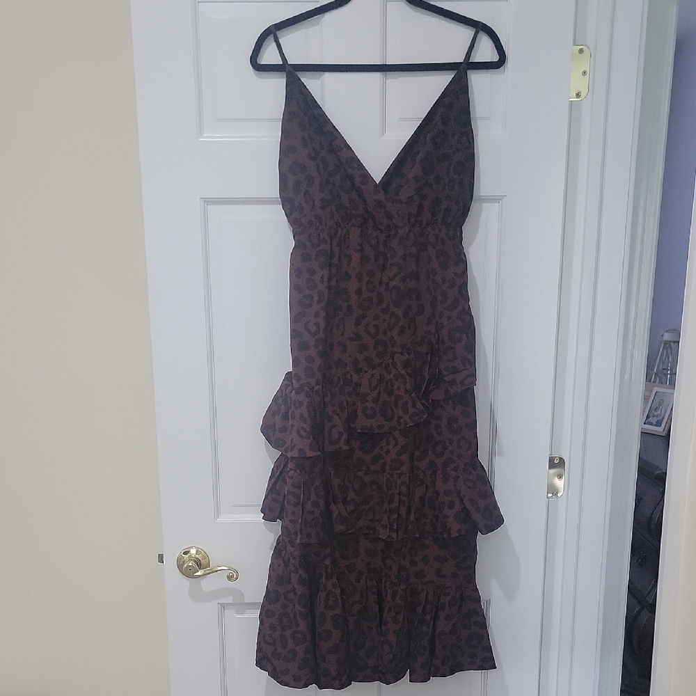 Elegant Brown Leopard Print Dress